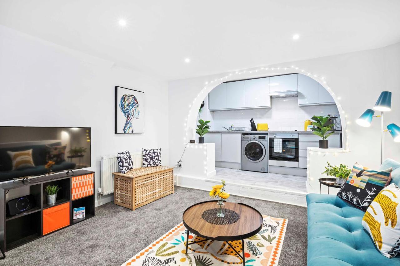 Queens Apartment - By My Getaways - Free Parking For One Car Brighton Exterior foto